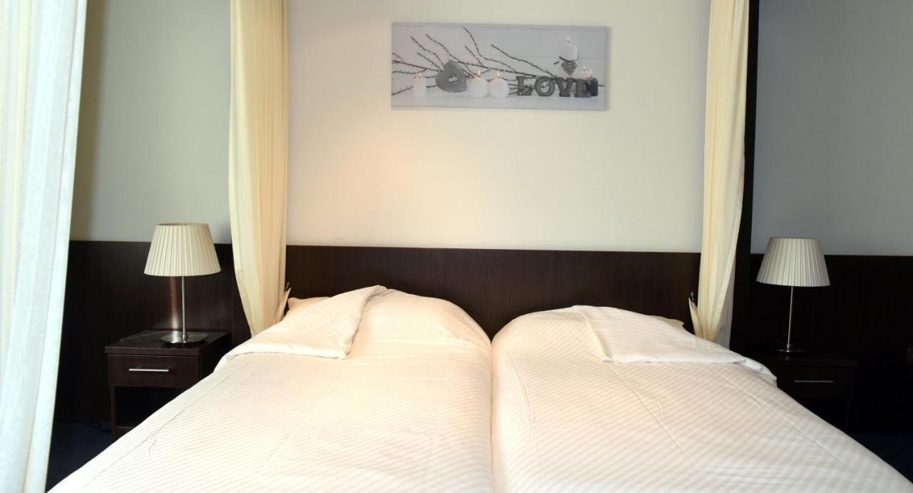 Hotel Schuurman Emlichheim Екстериор снимка